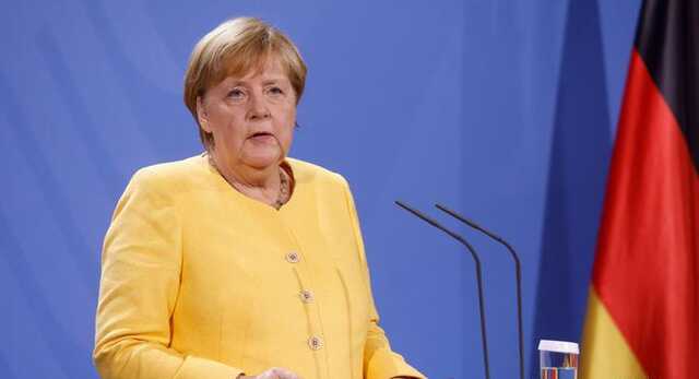 "Нет никакого оправдания": Меркель осудила вторжение армии РФ в Украину