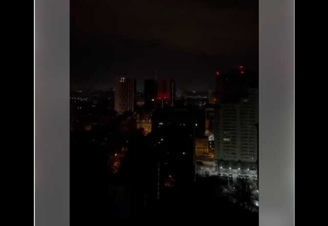 В Киеве начали стрельбу на Троещине: российских диверсантов уже поймали