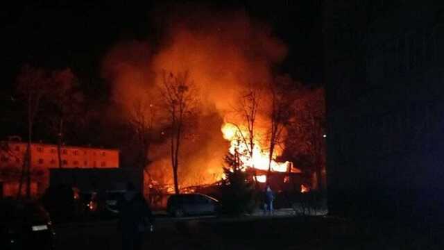 В Сумах после обстрелов вспыхнули пожары: есть пострадавшие