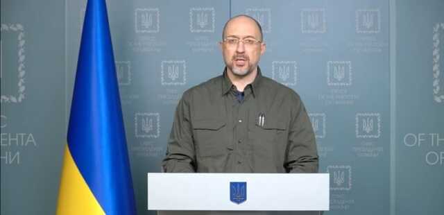 Украина закрывает пункты пропуска на границе с Россией и Беларусью