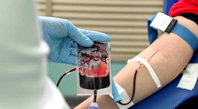 Мариупольские больницы ищут доноров крови