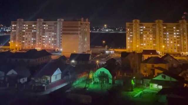 Белорусы говорят, что слышат гулы истребителей: видео с места происшествия