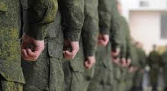 Россия посылает воевать курсантов военных училищ, - Арестович