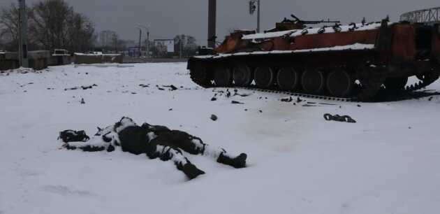 Украинские защитники сожгли колонны техники агрессора на Черниговщине и Сумщине