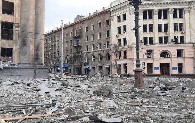 Харьков стоит непреодолимой крепостью, – Резников