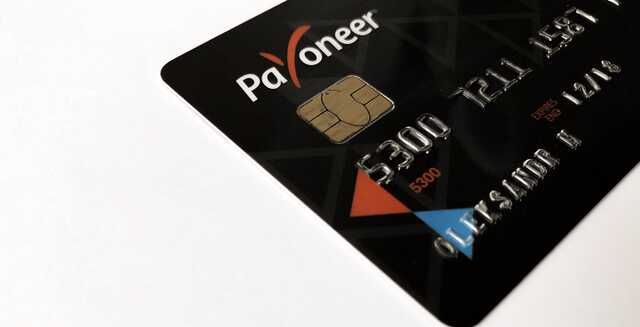 Payoneer останавливает работу в России