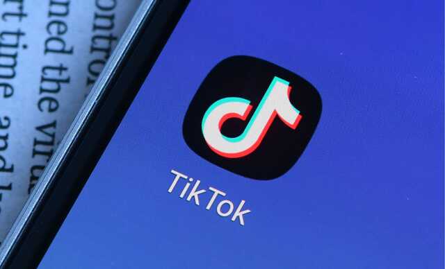 TikTok останавливает работу в России