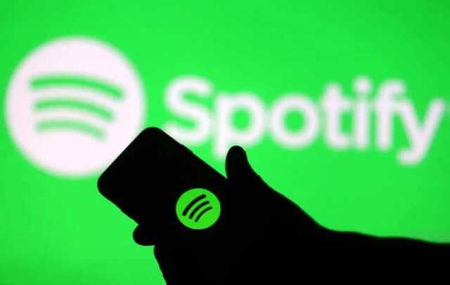 Остаются без ничего: Spotify отменил Premium-подписки в России