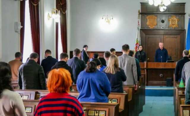 "Закройте небо над Украиной": Черновицкий областной совет