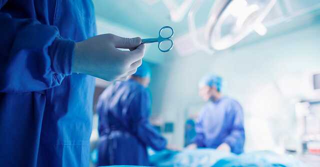 В Охматдете провели сложную операцию на сердце девочки