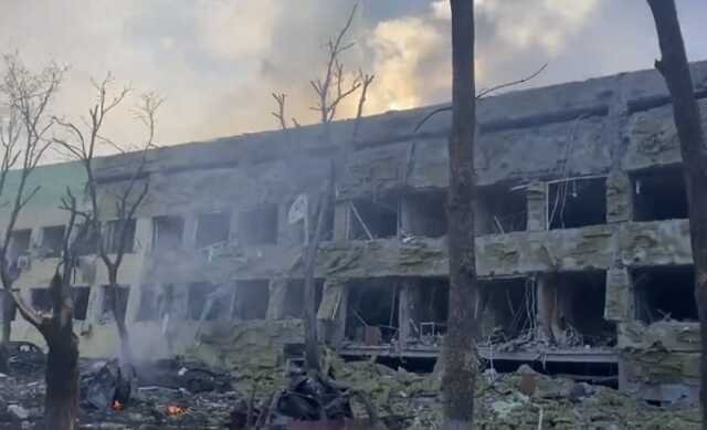 Авиабомба на роддом - это геноцид украинцев, - Зеленский