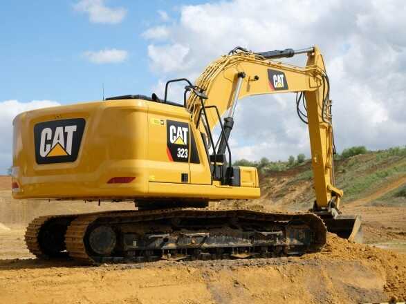 Машинобудівна компанія Caterpillar призупиняє діяльність у Росії