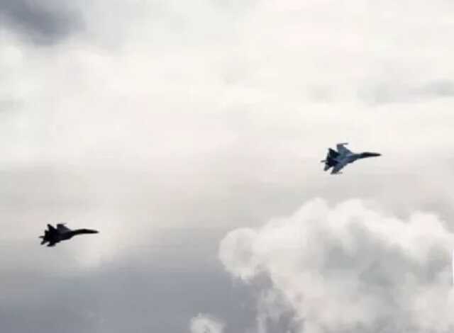 Вражеские летчики скинули две бомбы в Ровенской области