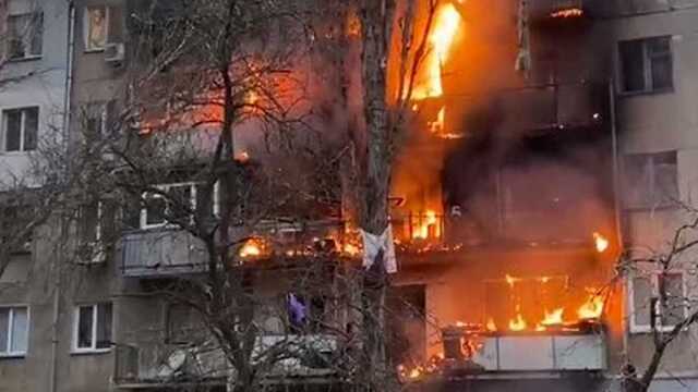 В Николаеве россияне стреляют по гражданским объектам: уже пострадали котельная, кафе и авто