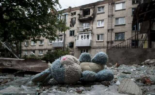 Высокоточные ракеты у оккупантов почти закончились, но они будут бомбить дальше, – Денисенко