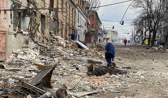 Окупанти продовжують обстрілами руйнувати Маріуполь