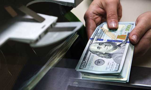 НБУ вернул ограничения на вывоз за границу наличных в иностранной валюте