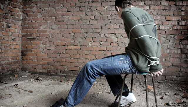 Под Киевом оккупанты взяли в плен украинских волонтеров