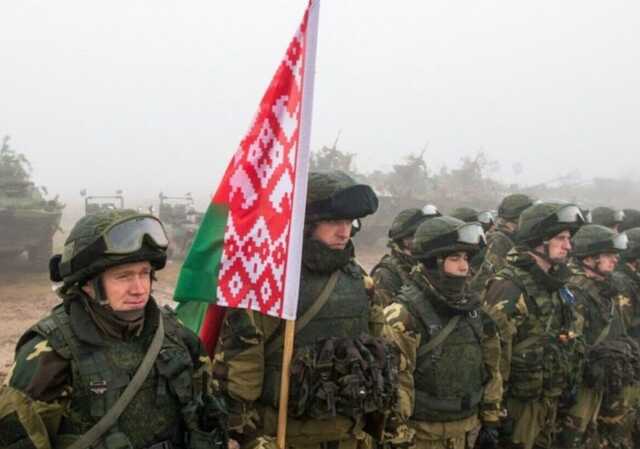 Арестович объяснил причину взрывов в ряде беларусских городов: это была не провокация