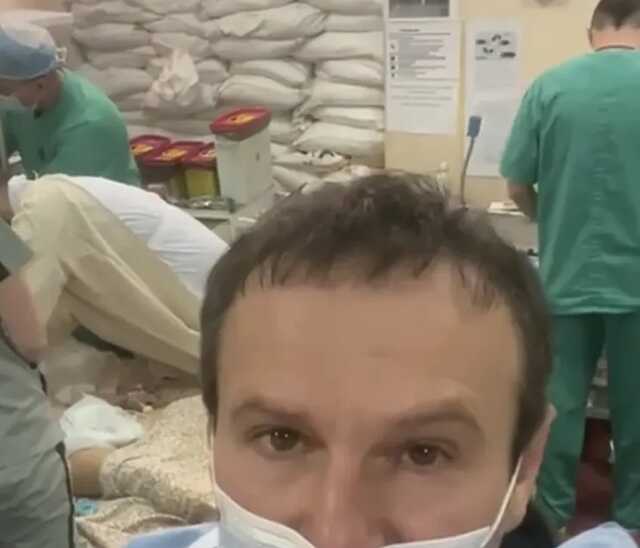 Ампутировали руки, ноги: Вакарчук показал видео из больницы, где спасают детей из Мариуполя