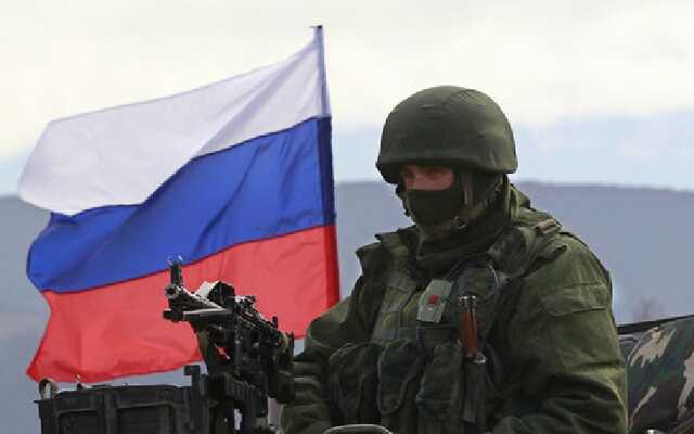 Війська РФ почали робити земляні насипи для захисту позицій біля Києва