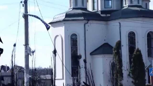 Оккупанты снова палят по церквям: снаряды повредили храм в Ирпене