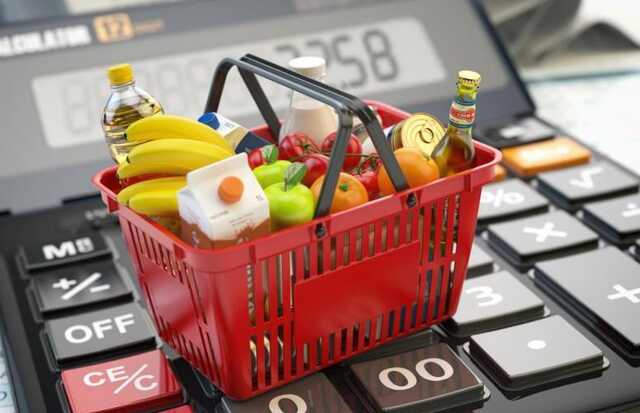 Рост цен и дефицит топлива: украинцы назвали угрозы в ближайшие месяцы