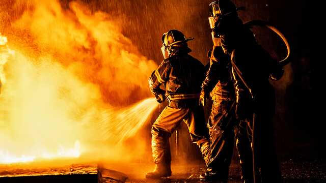 На АЗС в Николаеве вспыхнул пожар из-за обстрела оккупантов: трое погибших