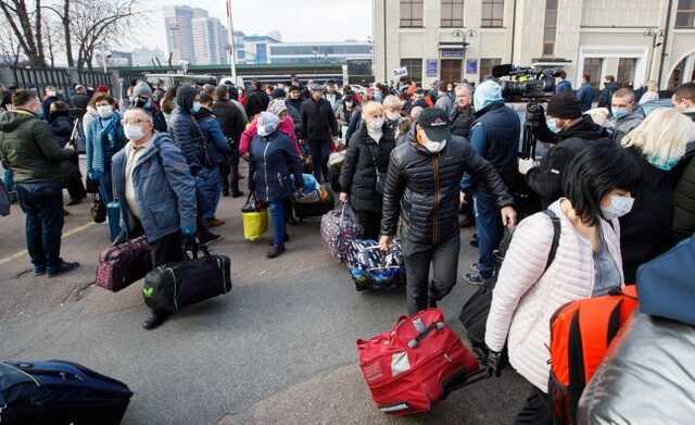 В Украине призвали не эвакуироваться самостоятельно. Можно попасть под обстрел оккупантов
