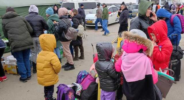 Жители США принимают украинских беженцев