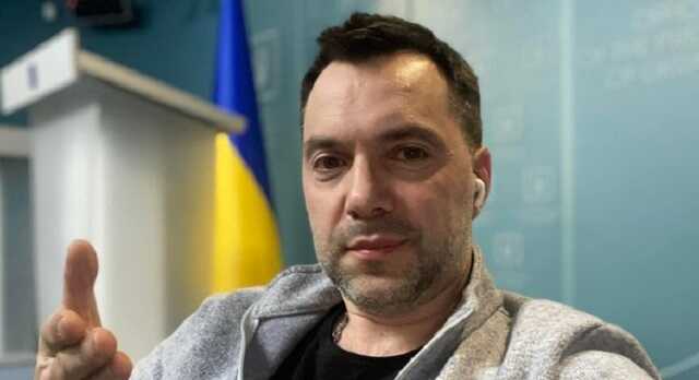 Это угрозы, – Арестович объяснил, почему не верит в химическое оружие от России