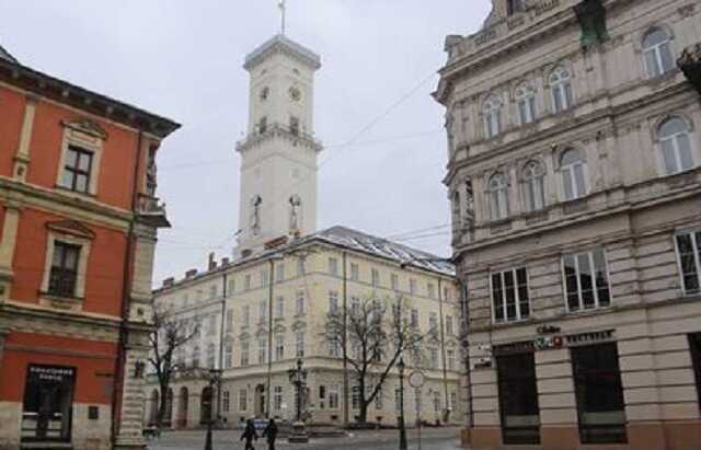 Во Львове предупреждают о возможных повторных обстрелах