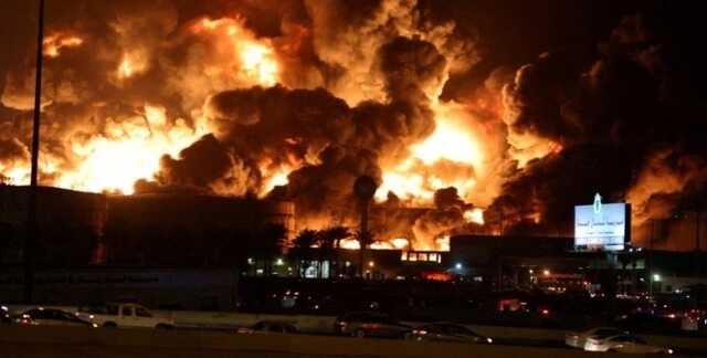 Хуситы обстреляли нефтехранилище Aramco, Саудовская Аравия начала военную операцию в Йемене