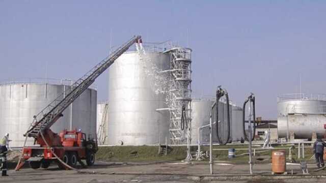 Российские войска нанесли ракетный удар по нефтебазе на Ровненщине