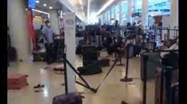 В аэропорту Мексики сообщают о стрельбе