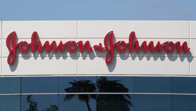 Johnson&Johnson отказался продавать средства личной гигиены в России