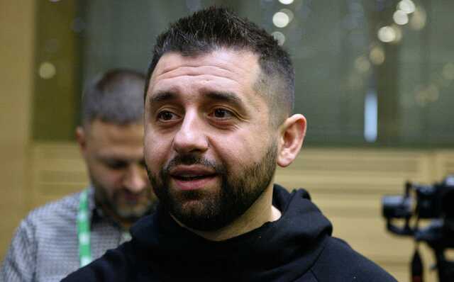 Россия должна вывести войска из Украины до подписания договора, - Арахамия