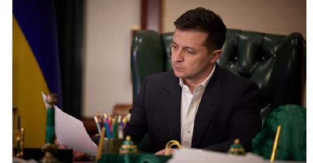 Зеленский лишил званий двух генералов СБУ