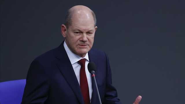 Найважливіша основа економічної бізнес-моделі Путіна вислизає у нього з рук, - Шольц