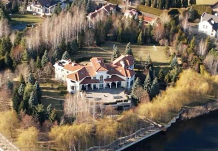 "Схемы" нашли тайную крепость Портнова под Киевом: какова стоимость элитного поместья