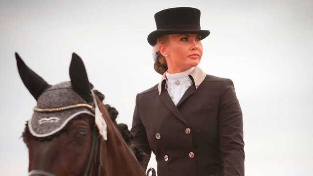 Оккупанты расстреляли лошадей Камалии и заминировали ее конюшню в Буче