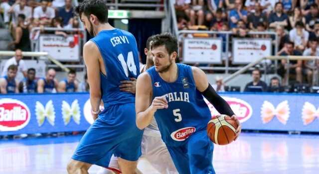 Сборная Италии по баскетболу отказалась играть против России