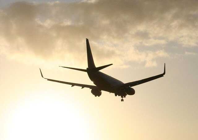 В Великобритании заблокировали самолет, связанный с российскими олигархами