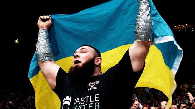 Сильнейший в Европе: стронгмен Новиков почтил погибших украинцев минутой молчания