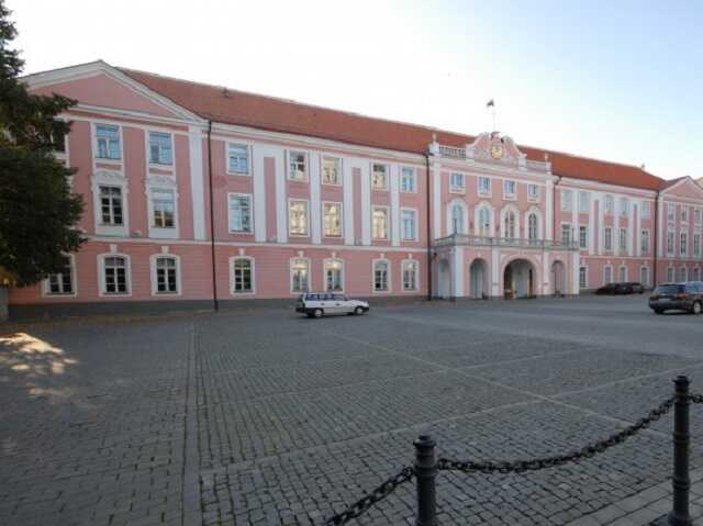Уряд Естонії направив до парламенту законопроект про заборону ворожої символіки