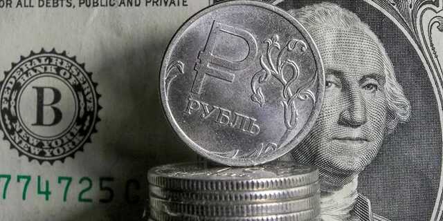 Пахнет дефолтом: Россия расплатилась за евробонды рублями