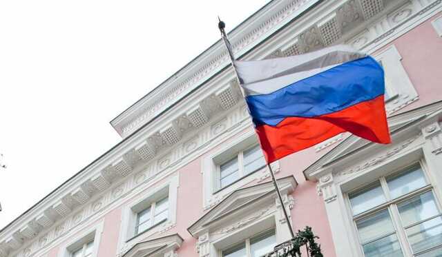 Европа выслала более 200 российских дипломатов за 48 часов