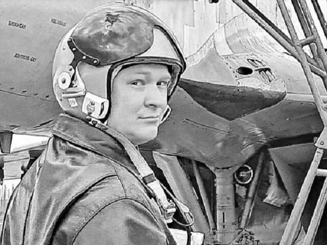 До последнего защищал родную Киевщину: под столицей погиб легендарный пилот