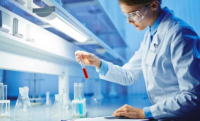 Крупные японские фармкомпании прекратили новые клинические испытания в РФ