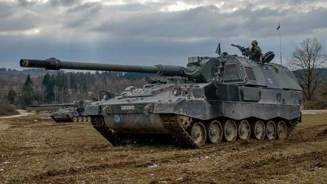 Германия может поставить Украине гаубицы Panzerhaubitze и БМП Marder